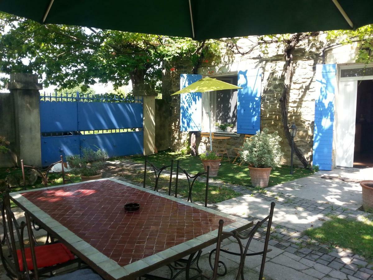 Le Mas Des Platanes Entraigues-sur-la-Sorgue Εξωτερικό φωτογραφία